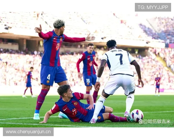 巴萨坚持既有战术却效率持续下滑，进攻乏力问题逐步反映在成绩上