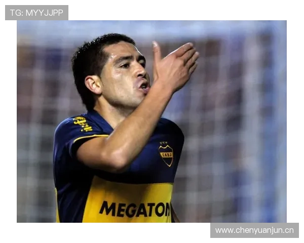 里克尔梅与哈维在控球意图下出现路径分化与多点组织趋势