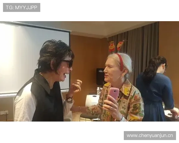 埃琳·安德森这买买买的速度，是不是金库开了忘关门？